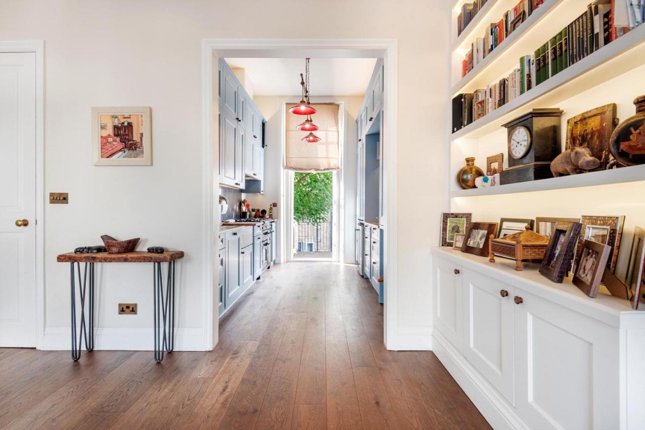 לונדון Charming Pimlico Home Close To The River Thames By Underthedoormat מראה חיצוני תמונה